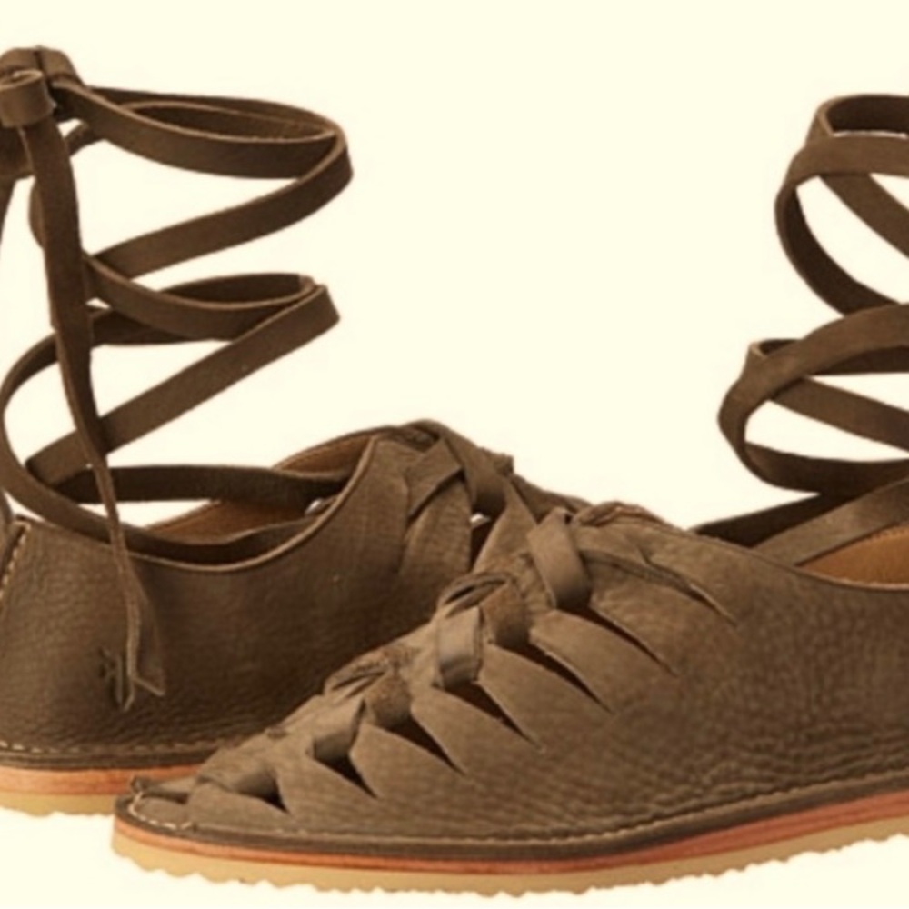 Frye open toe sandals size 9 taupe wrap around leg straps EUC Boho nearly new